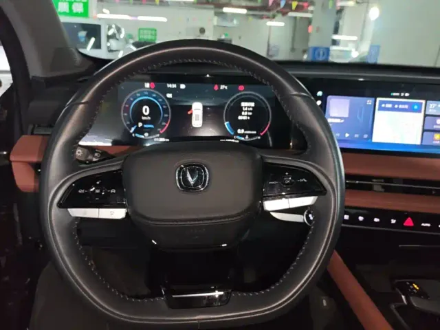 Changan CS75 Plus — Фото автомобиля 10