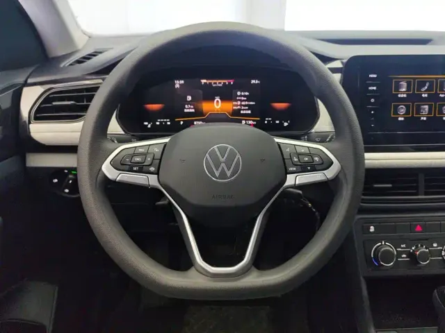 Volkswagen Tharu — Фото автомобиля 15