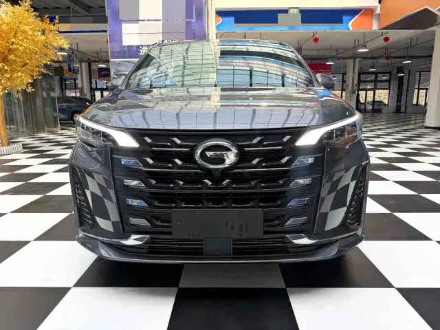 GAC Trumpchi M6 — Фото автомобиля 2