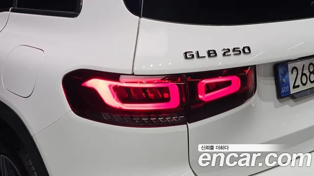 Mercedes-Benz GLB-Class — Фото автомобиля 23