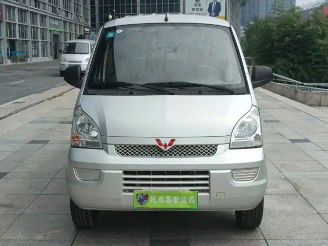 Wuling Rongguang EV — Фото автомобиля 2