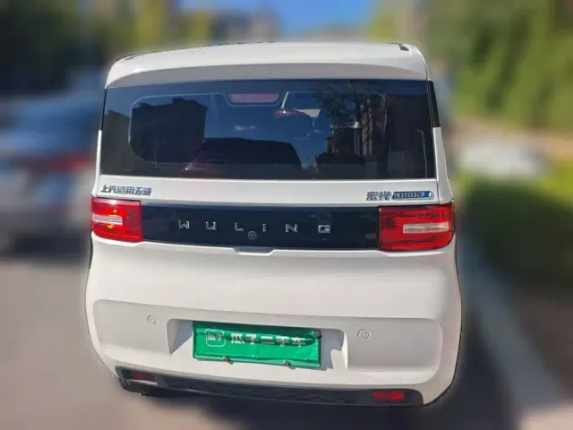 Wuling Hongguang Mini EV — Фото автомобиля 3