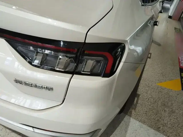Ford Mondeo — Фото автомобиля 7