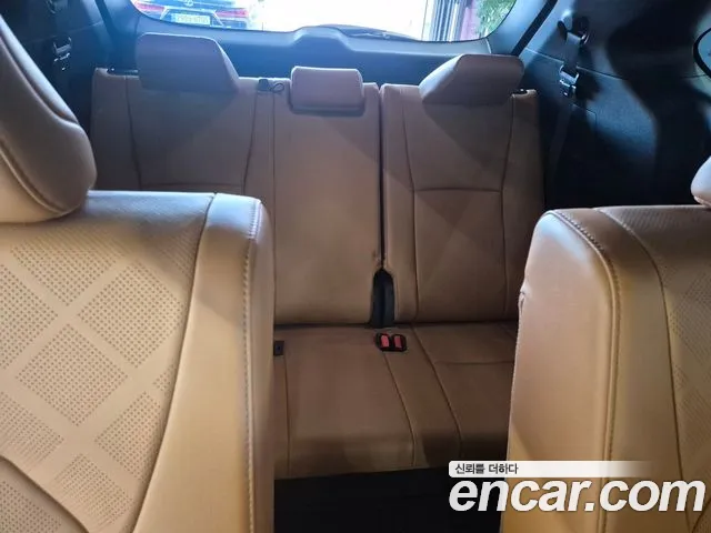 Toyota Highlander — Фото автомобиля 12