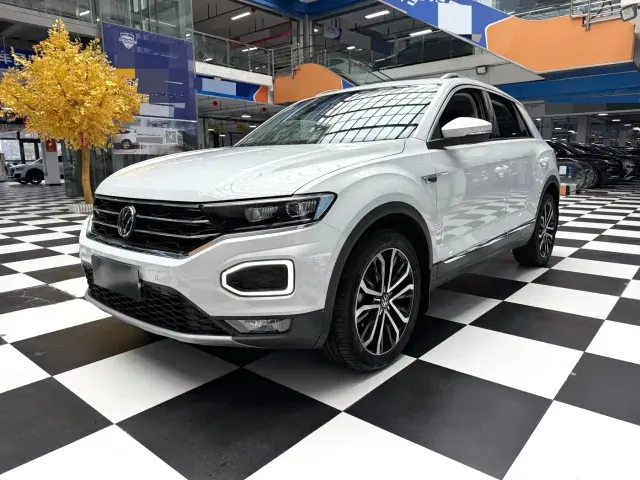 Фотография автомобиля — Volkswagen T-Roc
