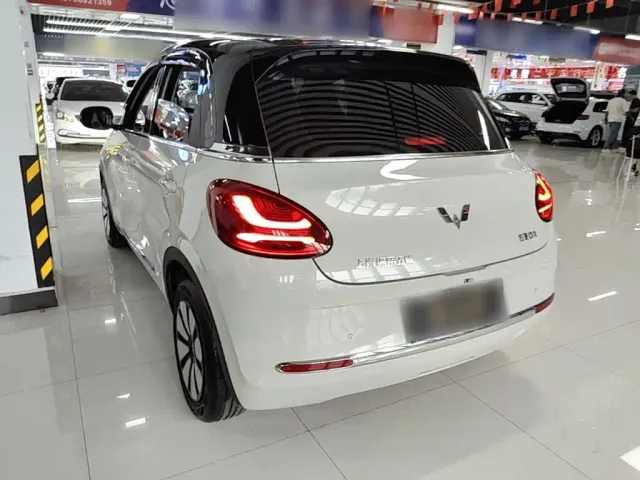 Wuling Bingo — Фото автомобиля 4