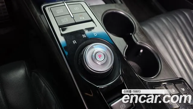 Kia K8 Hybrid — Фото автомобиля 12