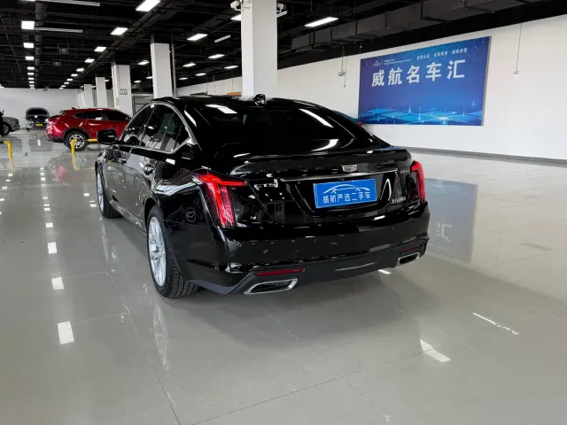 Cadillac CT5 — Фото автомобиля 3
