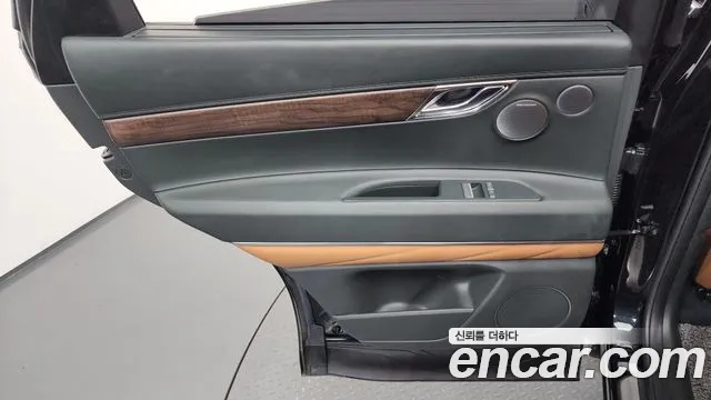 Genesis GV80 — Фото автомобиля 14