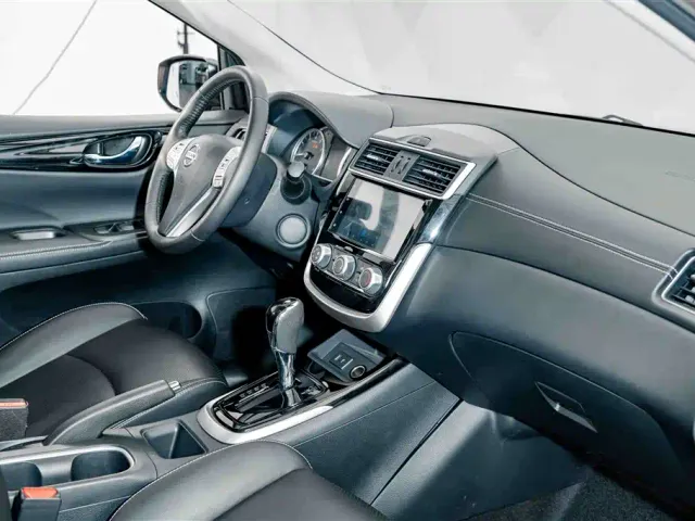 Nissan Tiida — Фото автомобиля 17