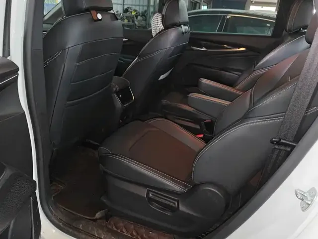 Maxus G50 — Фото автомобиля 11