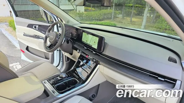 Kia Carnival Generation 4 — Фото автомобиля 11