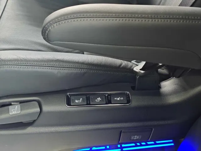 Honda Elysion — Фото автомобиля 11