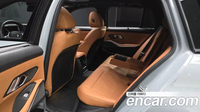 BMW 3-Series 3 серия (G20) 320i Touring M Sport — Фото автомобиля 9