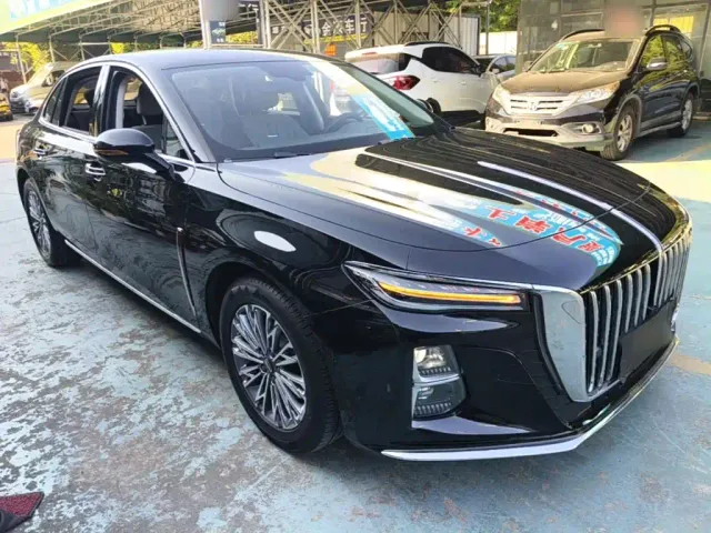 Hongqi H5 — Фото автомобиля 3