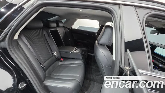 Hyundai Grandeur GN7 — Фото автомобиля 18