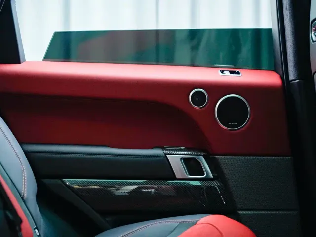 Land Rover Range Rover Sport — Фото автомобиля 14