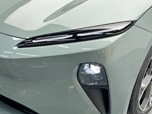 Nio ET5 Touring — Фото автомобиля 9