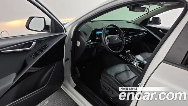 Kia Niro The All New Niro Prestige — Фото автомобиля 10