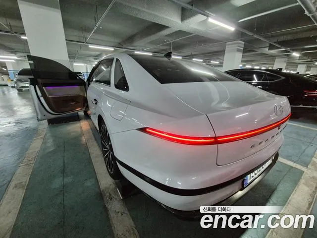 Hyundai Grandeur — Фото автомобиля 12