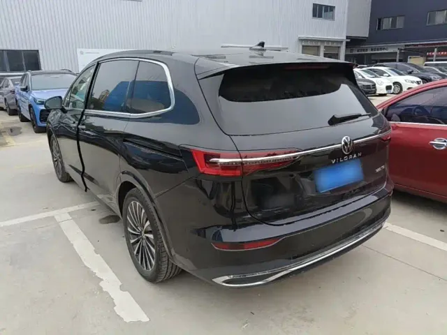 Volkswagen Viloran 2024 380TSI Executive Edition — Фото автомобиля 4