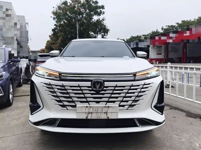 Changan CS75 Plus — Фото автомобиля 2