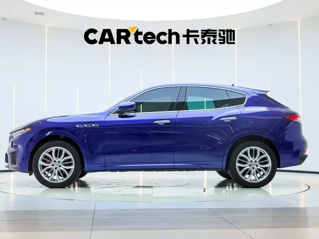Maserati Levante — Фото автомобиля 3