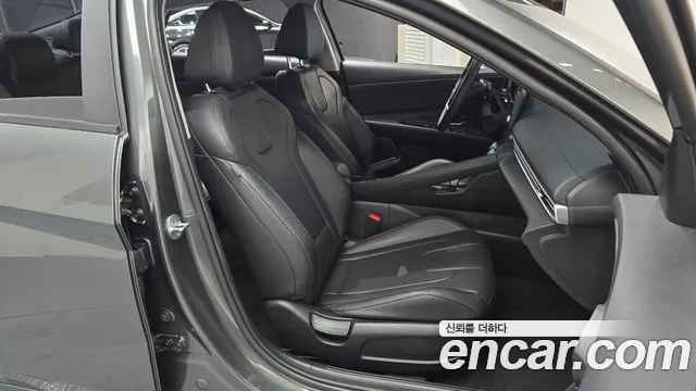 Hyundai Avante — Фото автомобиля 16