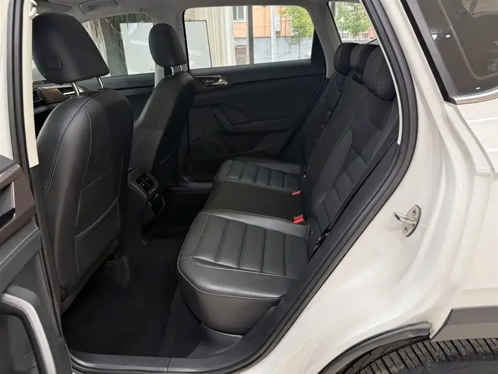 Volkswagen Tharu 2022 280TSI FWD Luxury Edition — Фото автомобиля 18