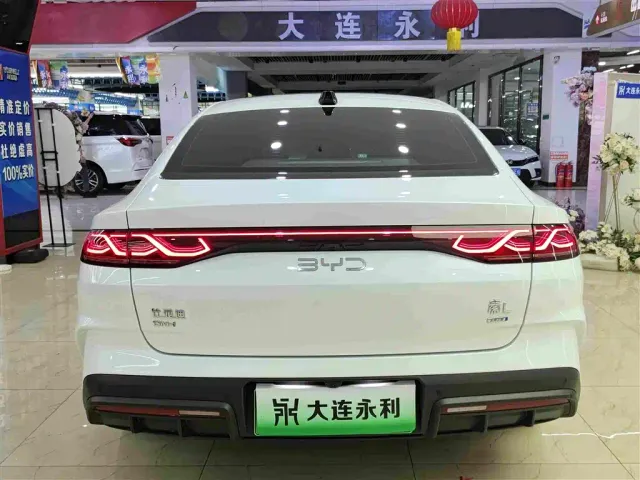 BYD Qin L — Фото автомобиля 15