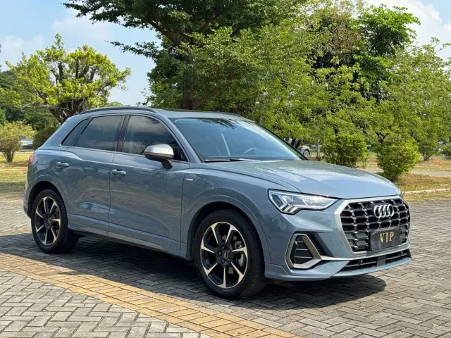 Audi Q3 — Фото автомобиля 3