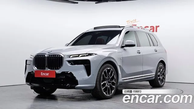 Фотография автомобиля — BMW X7 G07