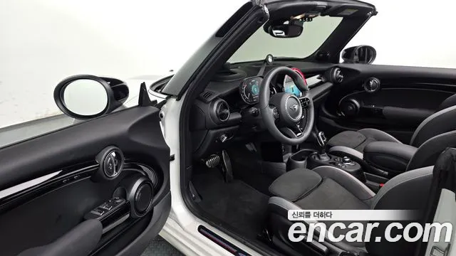 Mini Cooper Convertible — Фото автомобиля 10