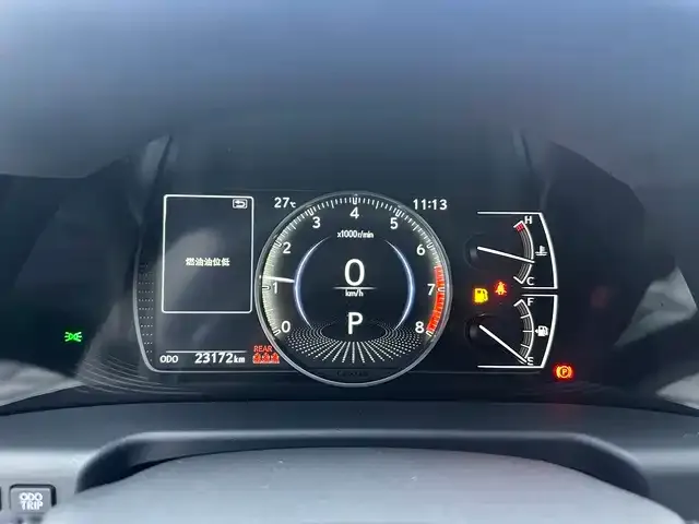 Lexus ES — Фото автомобиля 9