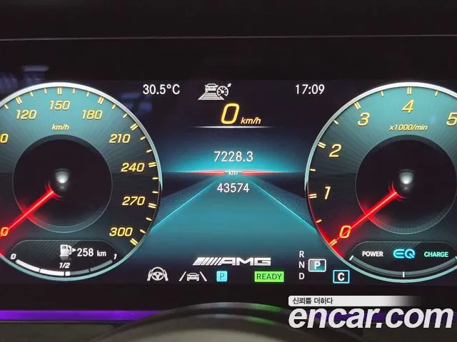 Mercedes-Benz AMG GT X290 (2018–2026) — Фото автомобиля 10