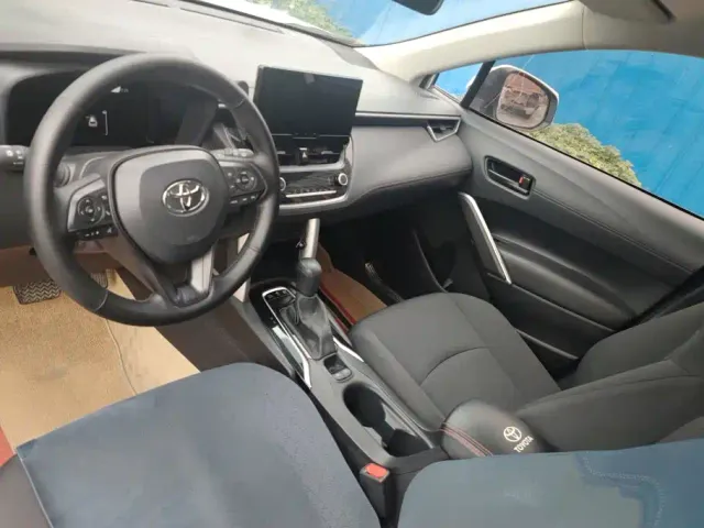 Toyota Corolla Cross — Фото автомобиля 12
