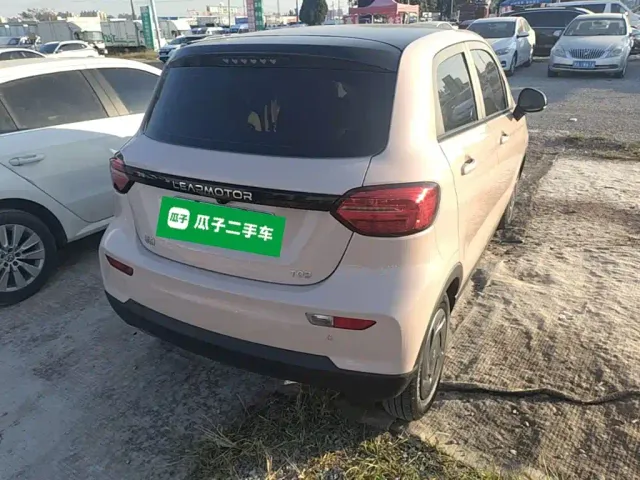 Leapmotor T03 — Фото автомобиля 6