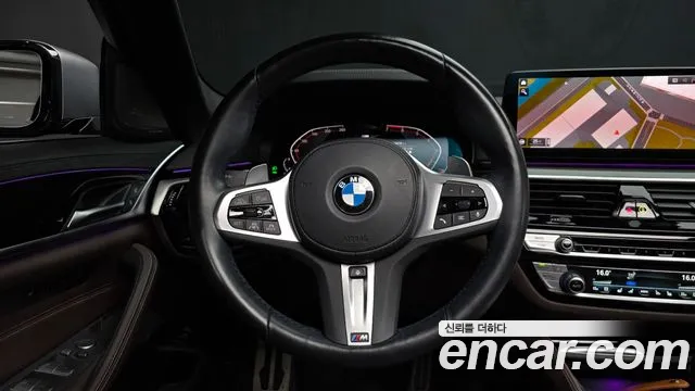BMW 5-Series — Фото автомобиля 13