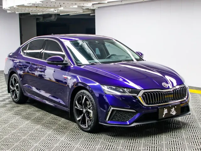 Skoda Octavia — Фото автомобиля 3