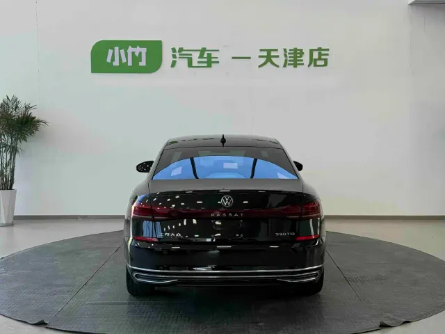 Volkswagen Passat — Фото автомобиля 7