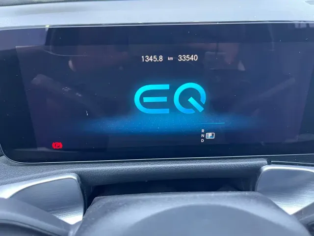 Mercedes-Benz EQB — Фото автомобиля 12