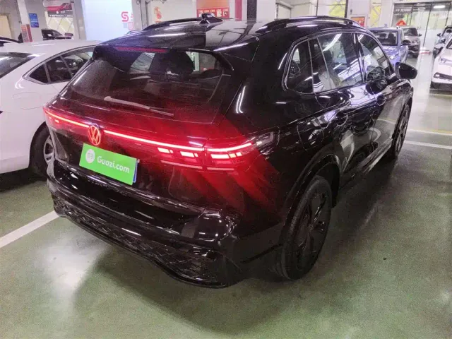 Volkswagen Tiguan L — Фото автомобиля 6
