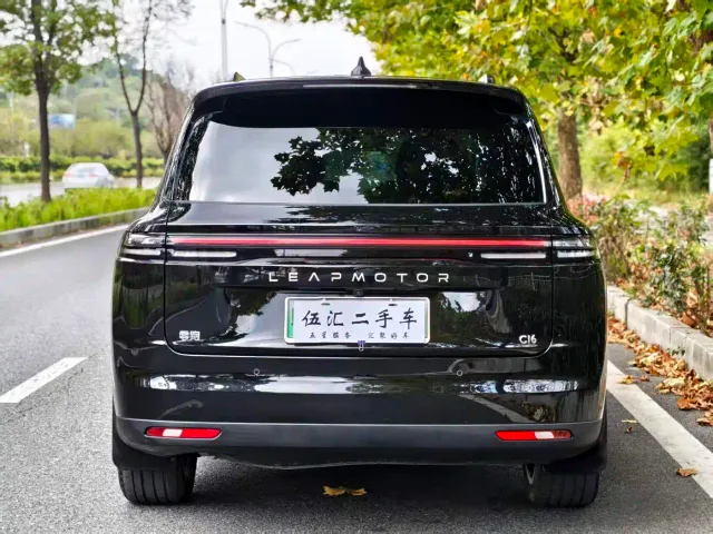 Leapmotor Leapmotor C16 2026 Model Year EREV 280 LiDAR Premium Edition 6-Seater — Фото автомобиля 16