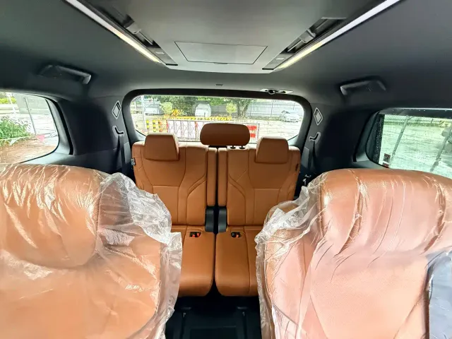 Toyota Vellfire — Фото автомобиля 13