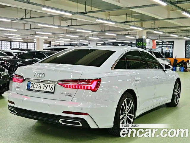 Audi A6 — Фото автомобиля 4