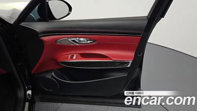 Genesis GV70 2.5T Бензин AWD — Фото автомобиля 21