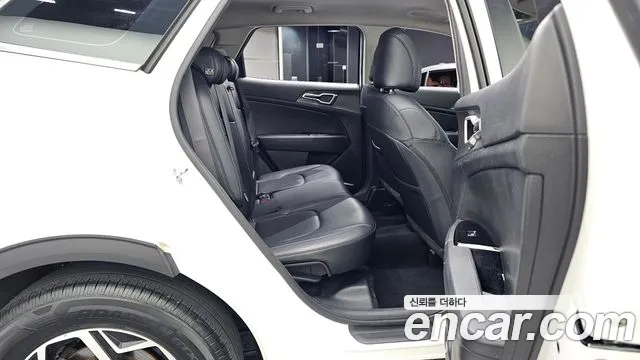 Kia Sportage Sportage 5-е поколение Бензин 1.6 турбо 2WD — Фото автомобиля 12