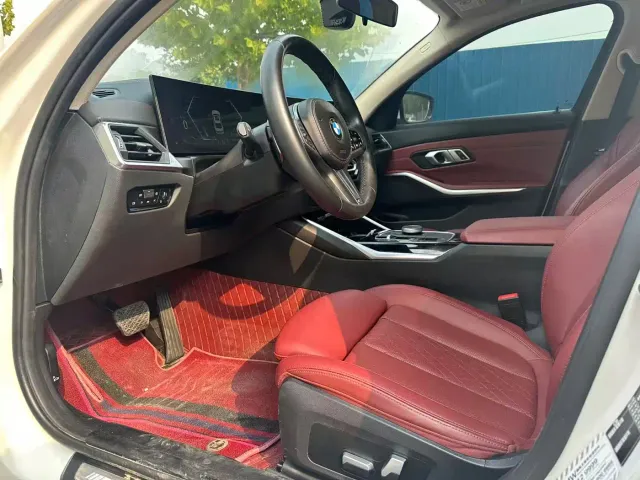 BMW 3 Series — Фото автомобиля 4
