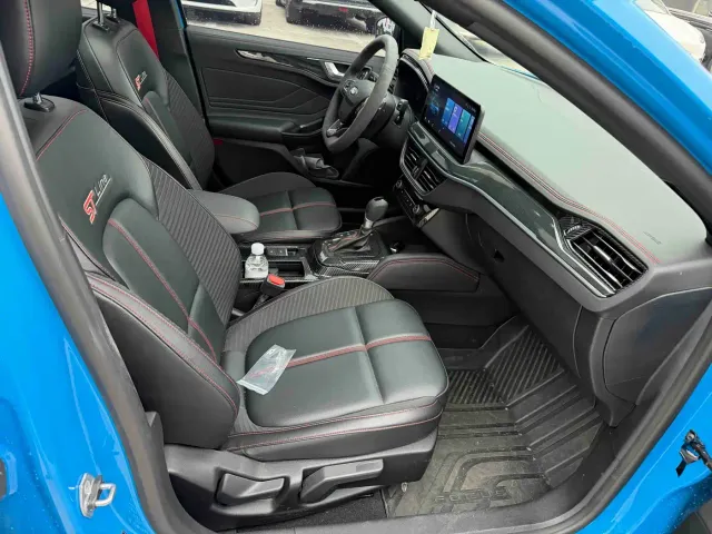 Ford Focus — Фото автомобиля 6