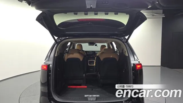 Kia Carnival 4th Gen — Фото автомобиля 26
